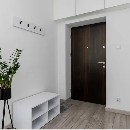 Air-conditioned In The Center, Old Town Apartment
